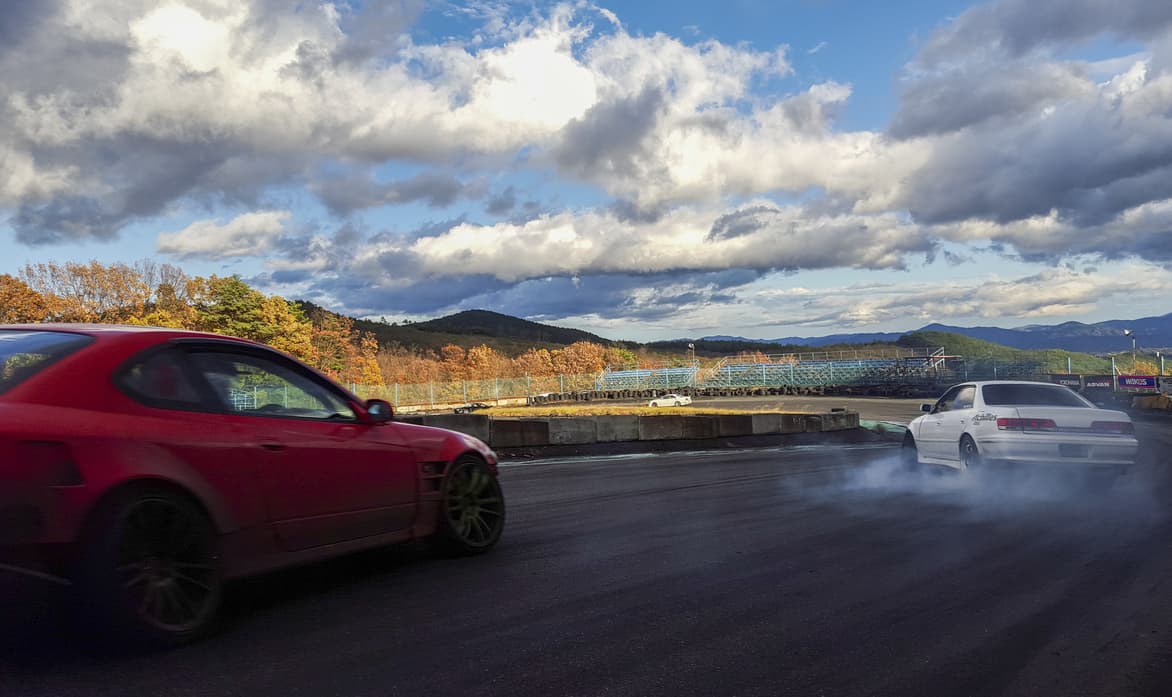 How To Drift Around A Corner; Showing Off Made Simple 240Drift